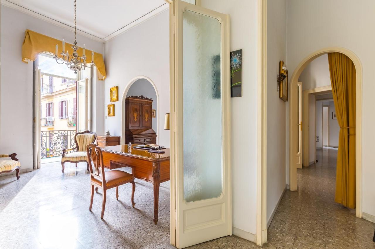 Rettifilo Family Apartment By Wonderful Italy Napoli Bagian luar foto