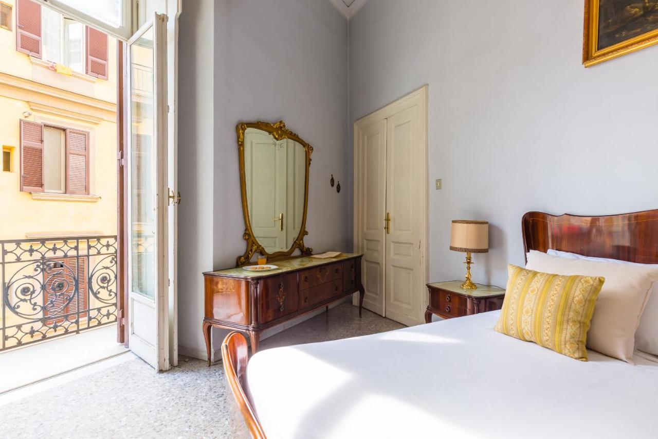 Rettifilo Family Apartment By Wonderful Italy Napoli Bagian luar foto