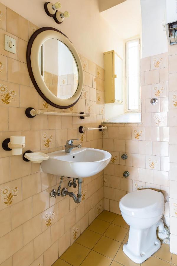 Rettifilo Family Apartment By Wonderful Italy Napoli Bagian luar foto