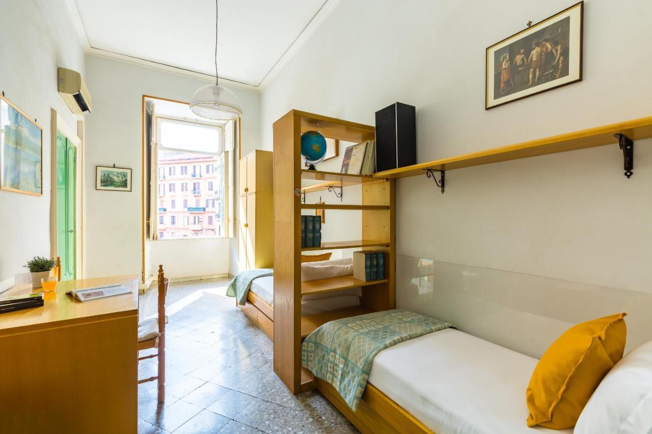 Rettifilo Family Apartment By Wonderful Italy Napoli Bagian luar foto
